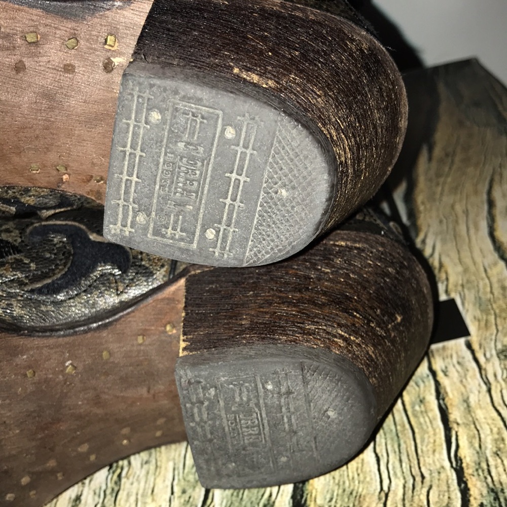 Corral Vintage BOOTS, Size 9 - Picture 10 of 17